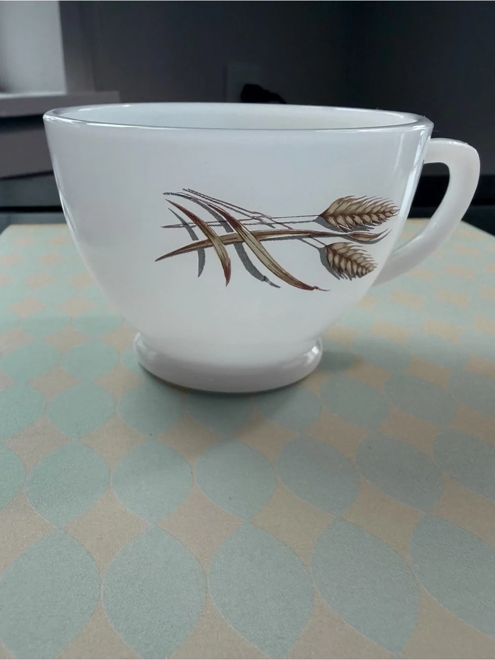 Vintage Anchor Hocking Milk Glass Tea/coffee Cups (5) - Golden Wheat  MidCentury
